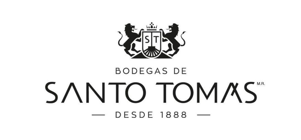 Santo Tomas Logo